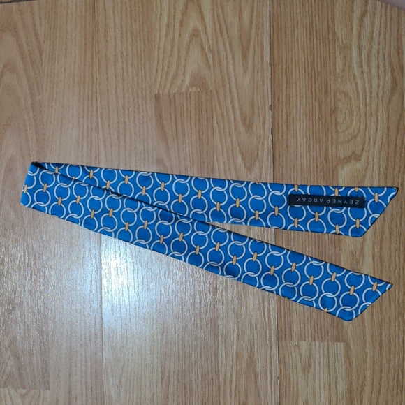 Zeynep Arcay Blue Silk Bow Tie Geometric Pattern - Picture 3 of 4